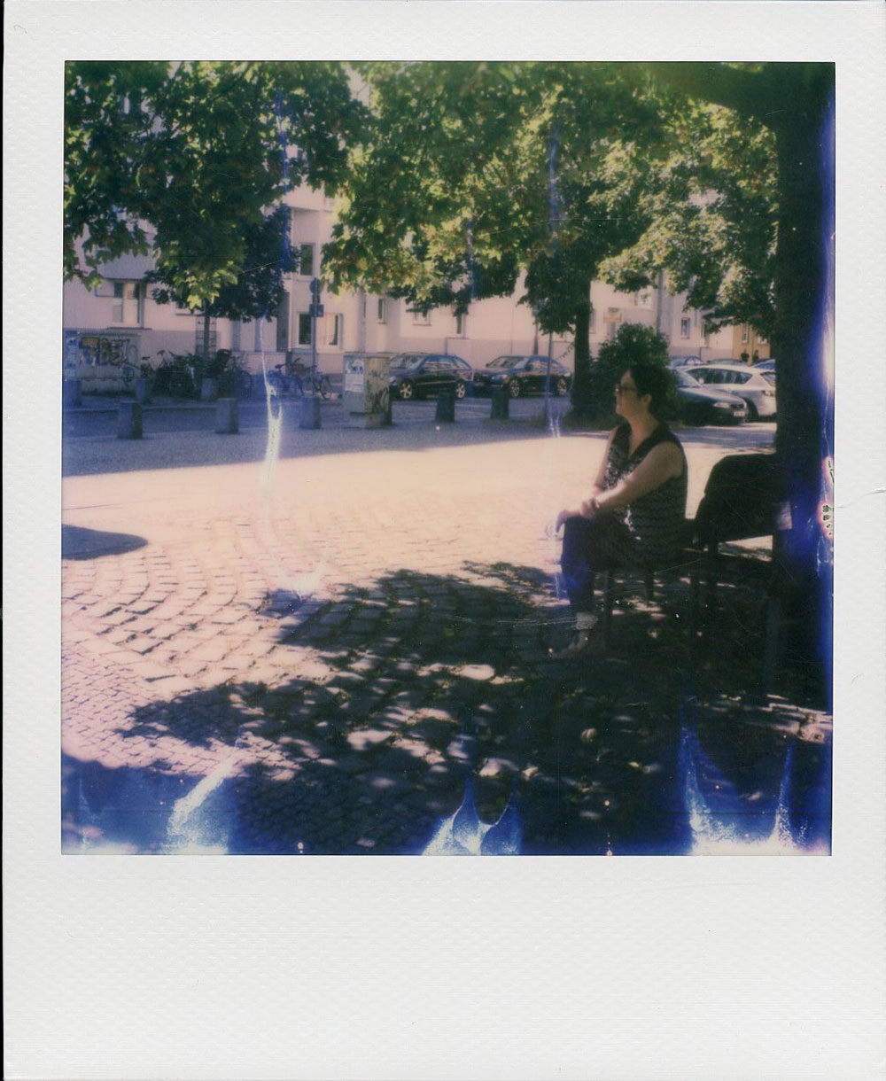 Opacification failure (blue marks) – Polaroid Support