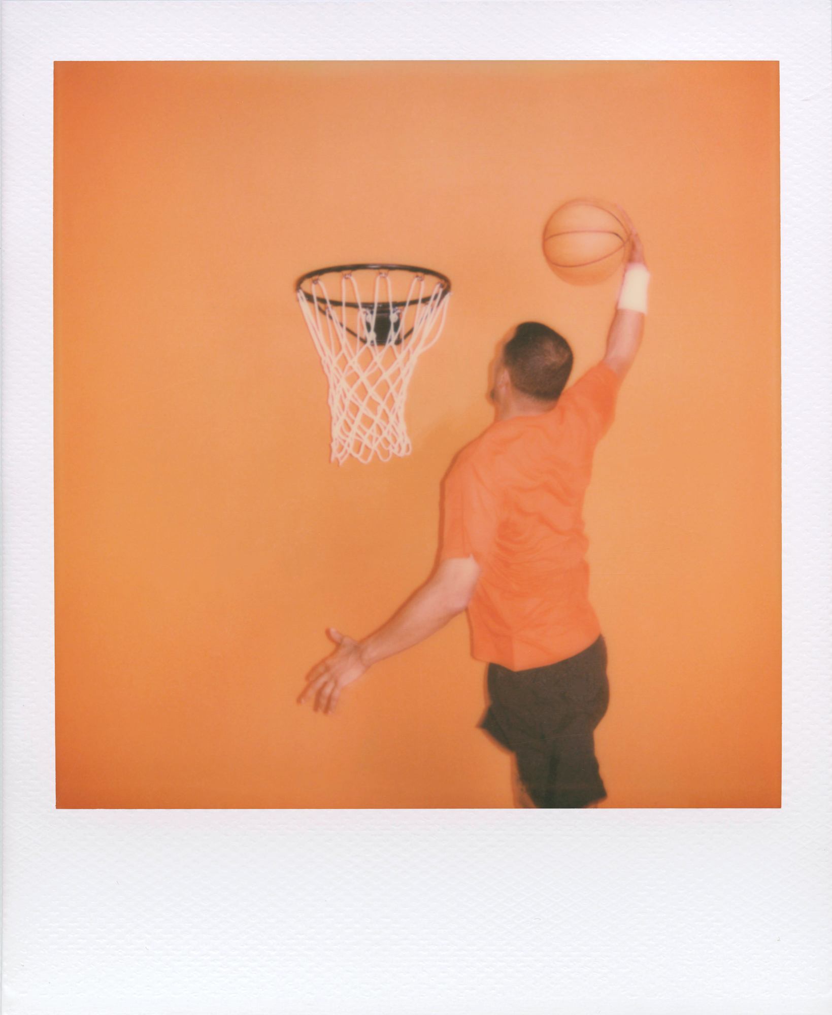 iType-Color-WhiteFrame-Harriet_Browse-SelfTimer-004668-04_2000pxH.jpg